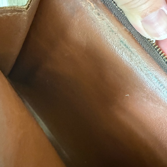 VINTAGE Louis Vuitton Monogram Canvas Toiletry Pouch - Picture 9 of 16